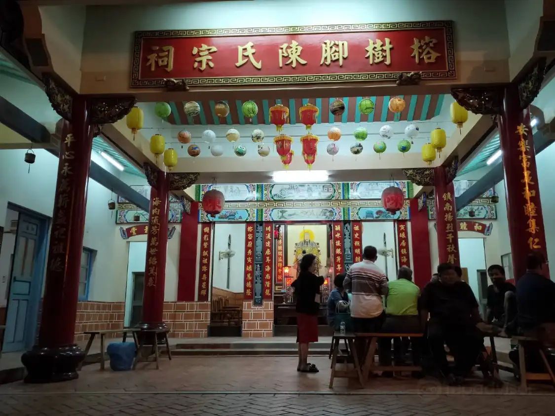 榕樹腳陳氏宗祠附近的飯店