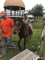 Country Barn Market