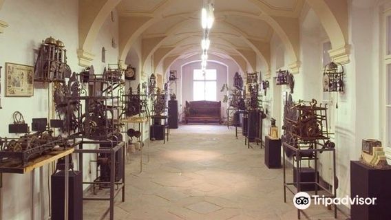 Schmollgruber Eisenuhrenmuseum