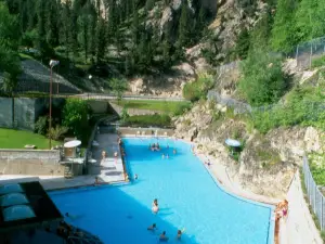 Radium Hot Springs Pools