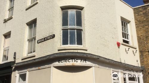 The Eclectic Art Gallery