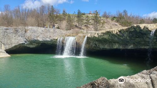 Zarečki Krov Waterfall