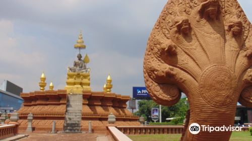 Statue of Samdech Choun Nath