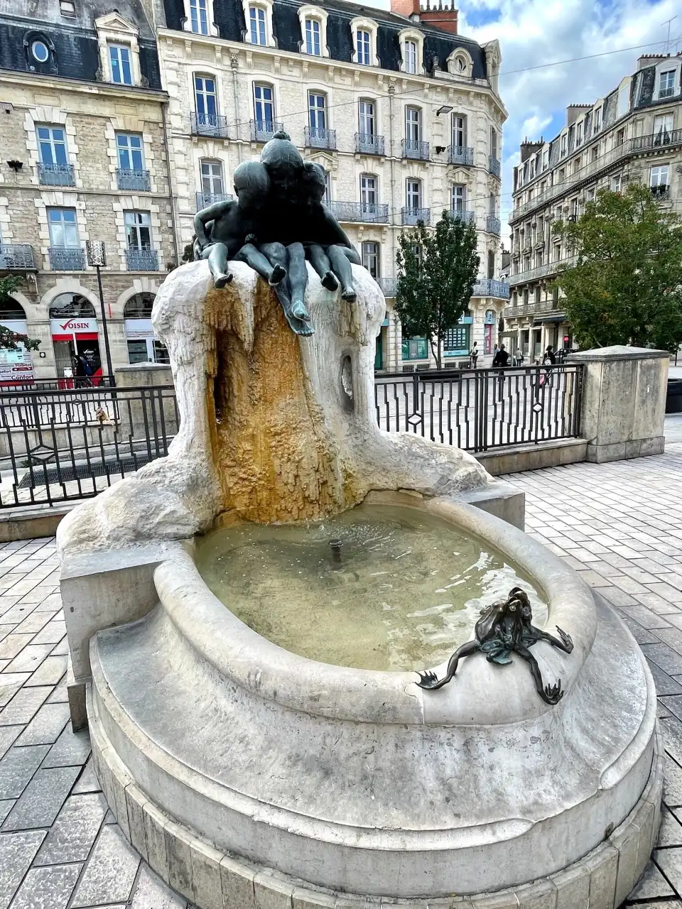 5_Darcy square