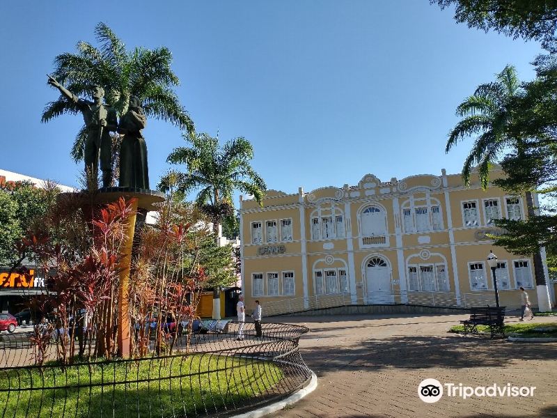 ${{cityDName}} to Teofilo Otoni Flights