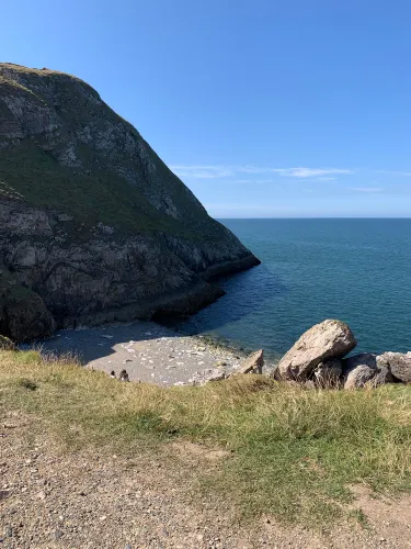 Porth Dyniewaid (Angel Bay)