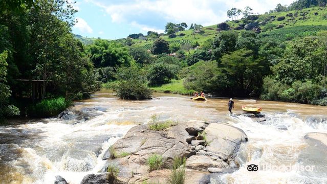 Base 44 Rafting & Aventuras