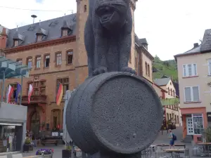 Zeller Schwarze-Katz-Brunnen
