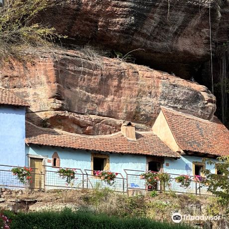 Les Maisons des Rochers