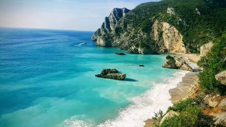 Hotels near Ribeira do Cavalo Beach