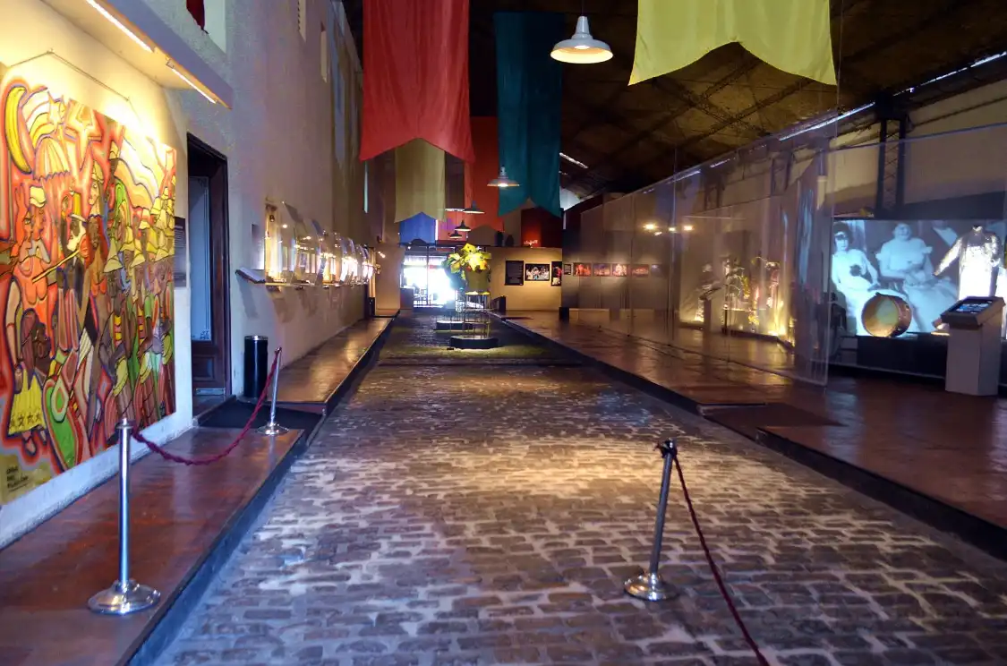 Hotels near Museo del Carnaval