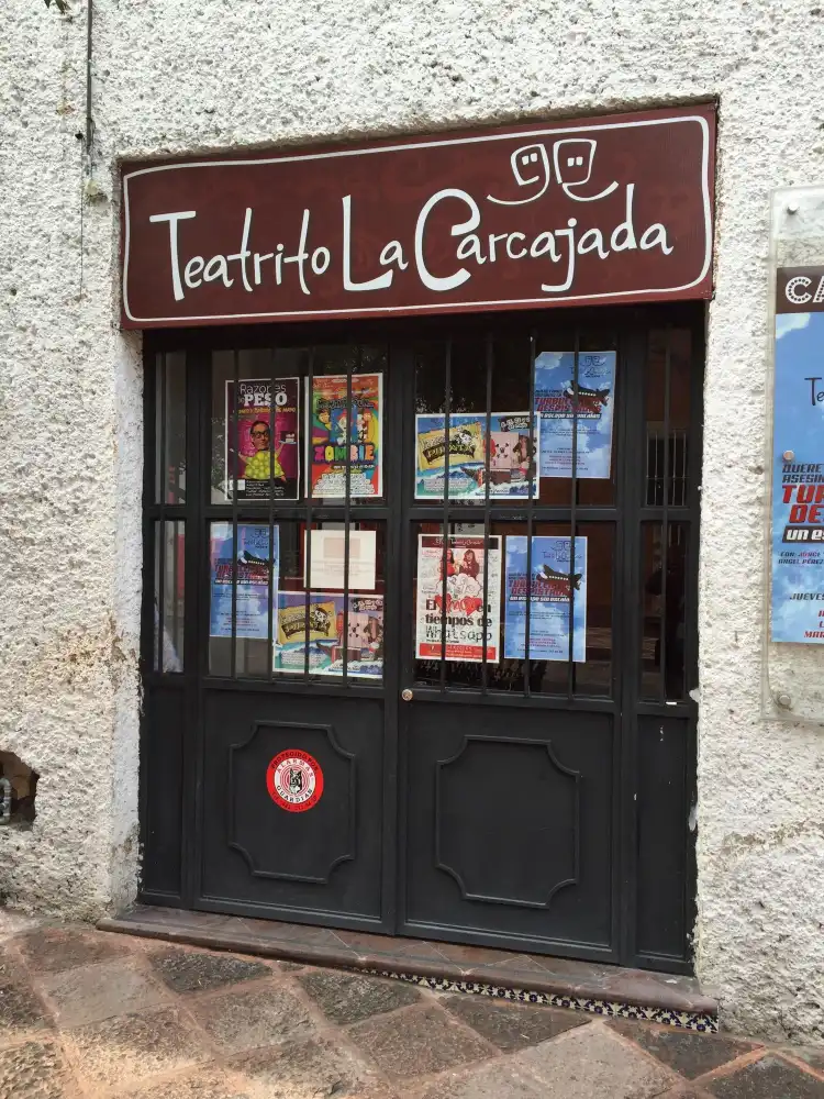 Hotels near Teatrito La Carcajada