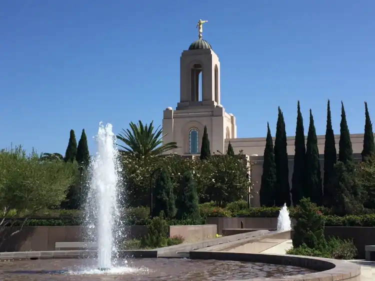 Hotels in der Nähe von Newport-Beach-Kalifornien-Tempel