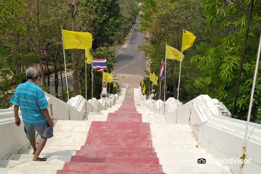 วัดพระธาตุช่อแฮ พระอารามหลวง