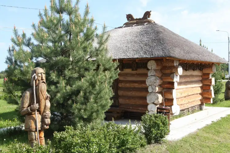 Hoteles en Yukhnovsky District