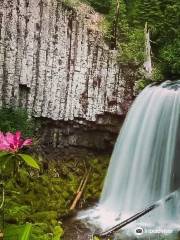 レモロ滝