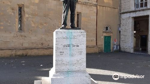 monumento a Giovanni Fattori