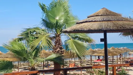 Pelikano Restaurant & Beach Club