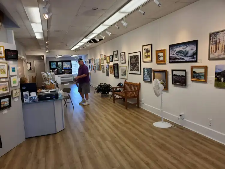 Hotels near Boothbay Region Art Foundation