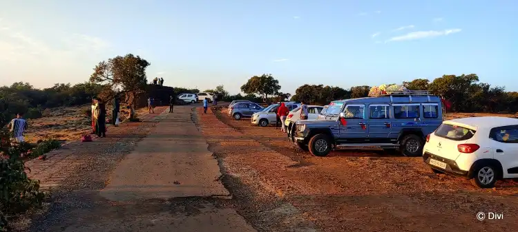 Hotels near Wilson Point (Sunrise Point)