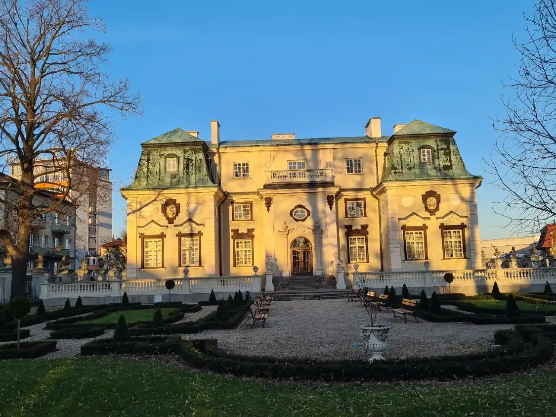 Hotels near Lubomirski Summer Palace