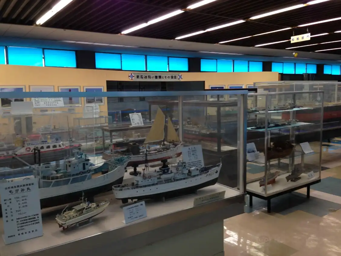 Các khách sạn gần Marine Center