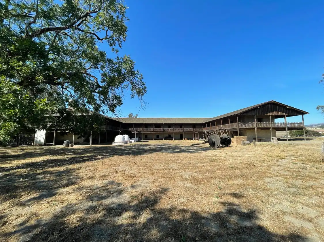 Hotels near Petaluma Adobe State Historic Park