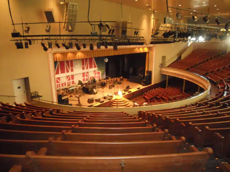 Hotels near Ryman Auditorium