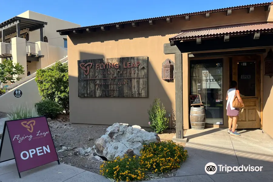 Flying Leap Vineyards Tubac Tasting Room & Art Gallery