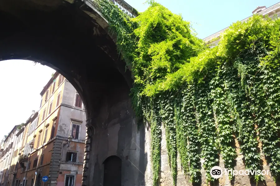 Arco Farnese