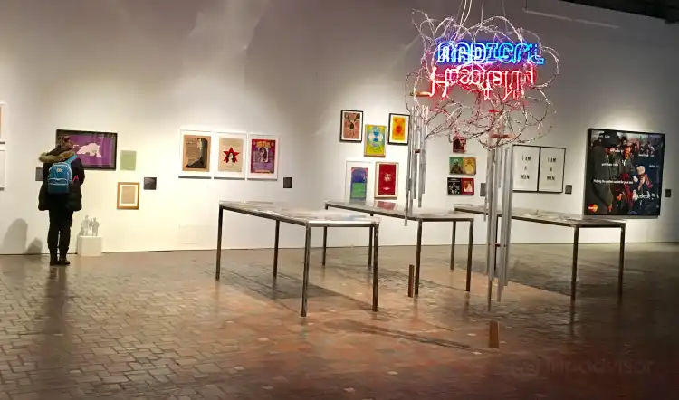 Hotels near Museum of Contemporary Art Detroit