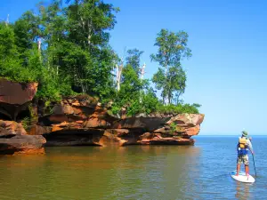 Apostle Islands Sea Cave Kayaking - Lost Creek Adventures