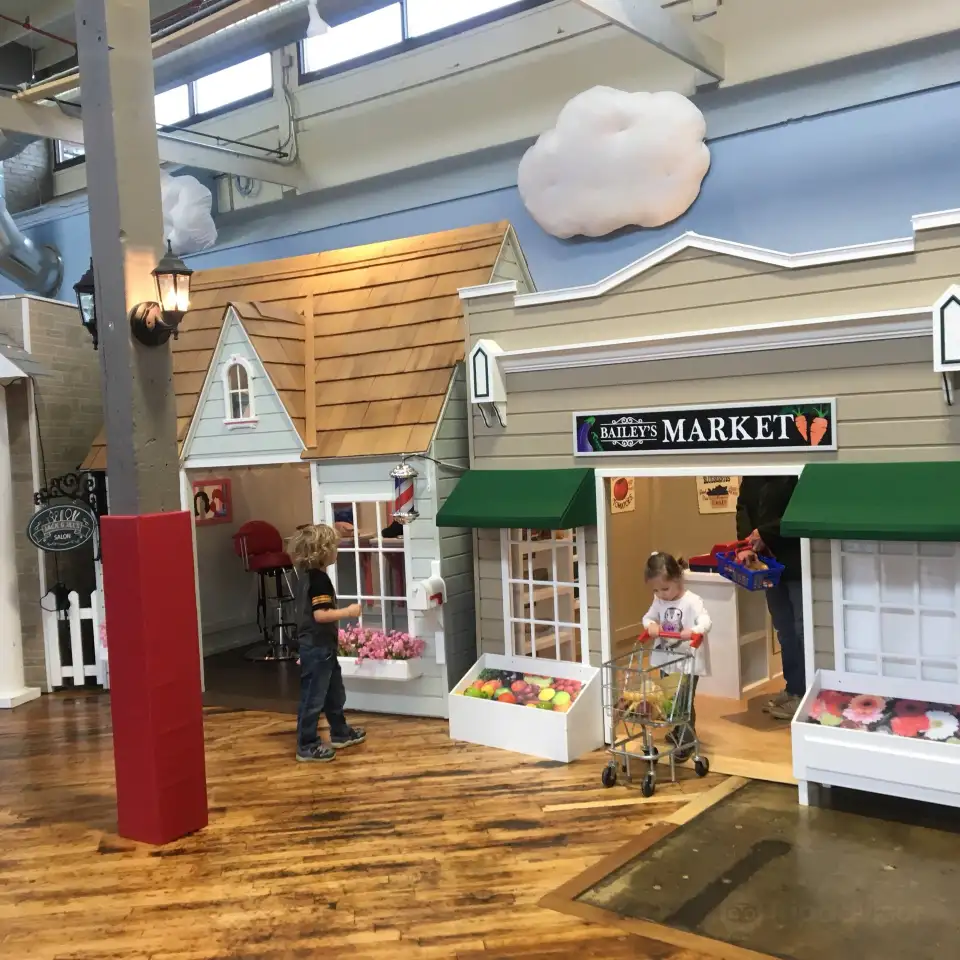 5_Tiny Town