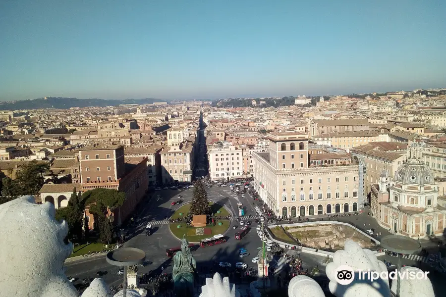 Roma dal Cielo Terrazza delle Quadrighe