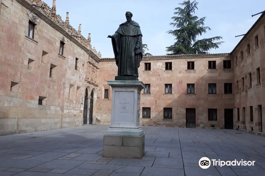 Monumento a Francisco de Vitoria - Salamanca