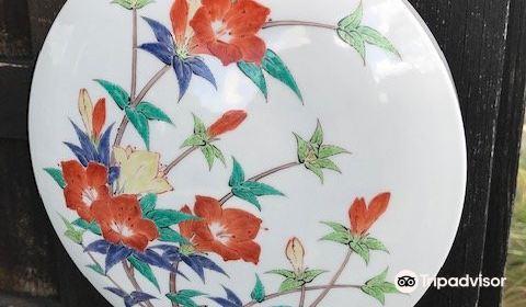 柿右衛門窯 （kakiemon kiln porcelain)