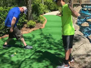 Runaway Bay Miniature Golf