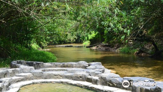 Annah Rais Hotspring