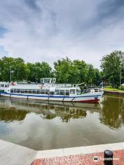 Fahrgastschiff  mit der MS 'Stadt Aurich'