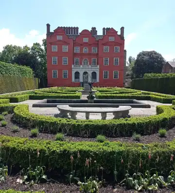 Hotels near Kew Palace