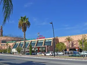 La Trocha mall