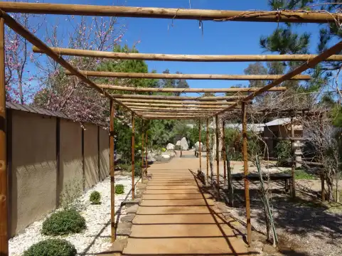 鄰近Yume Japanese Gardens的酒店