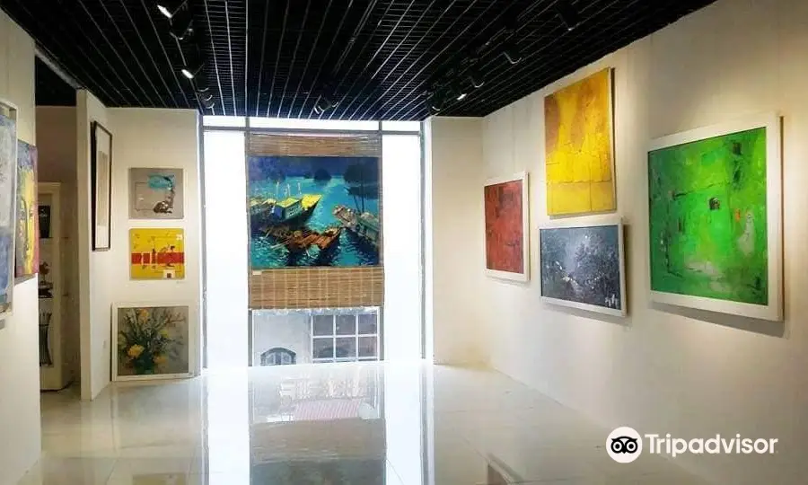 Anh Phong Gallery
