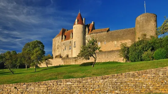 Castle de Castleneuf-en-Auxois