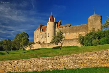 Castle de Castleneuf-en-Auxois