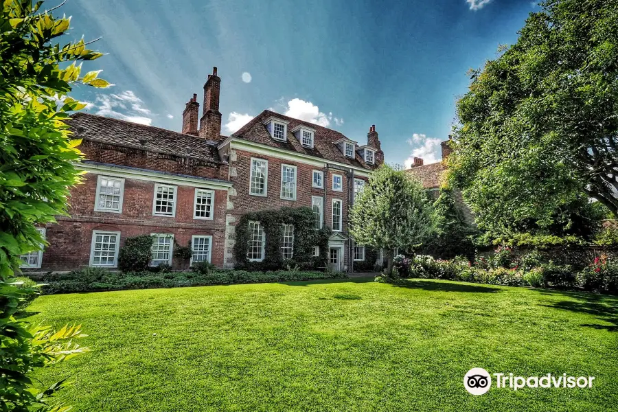 National Trust - Mompesson House