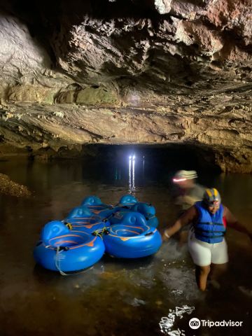 Cave Tubing, Cave Kayaking & Jungle Zipline (Nohoch Che'en Caves Branch Archaeological Reserve)