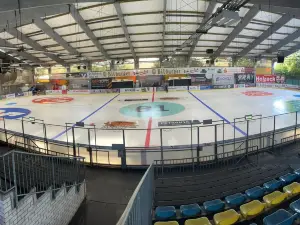 Eissporthalle