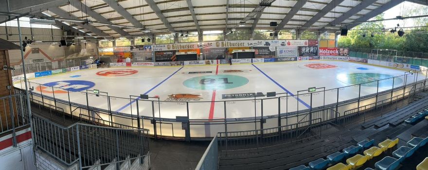 Eissporthalle