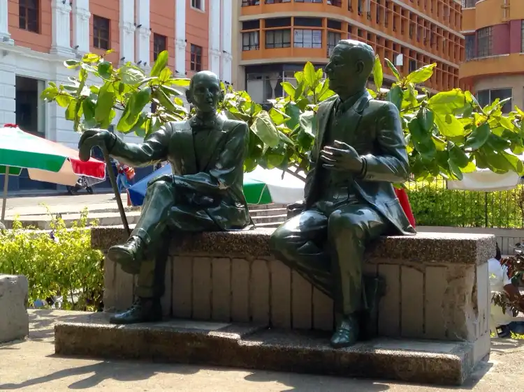 Hotels near Parque de los Poetas